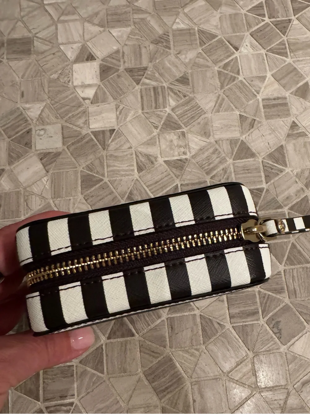 henri bendel euc henri